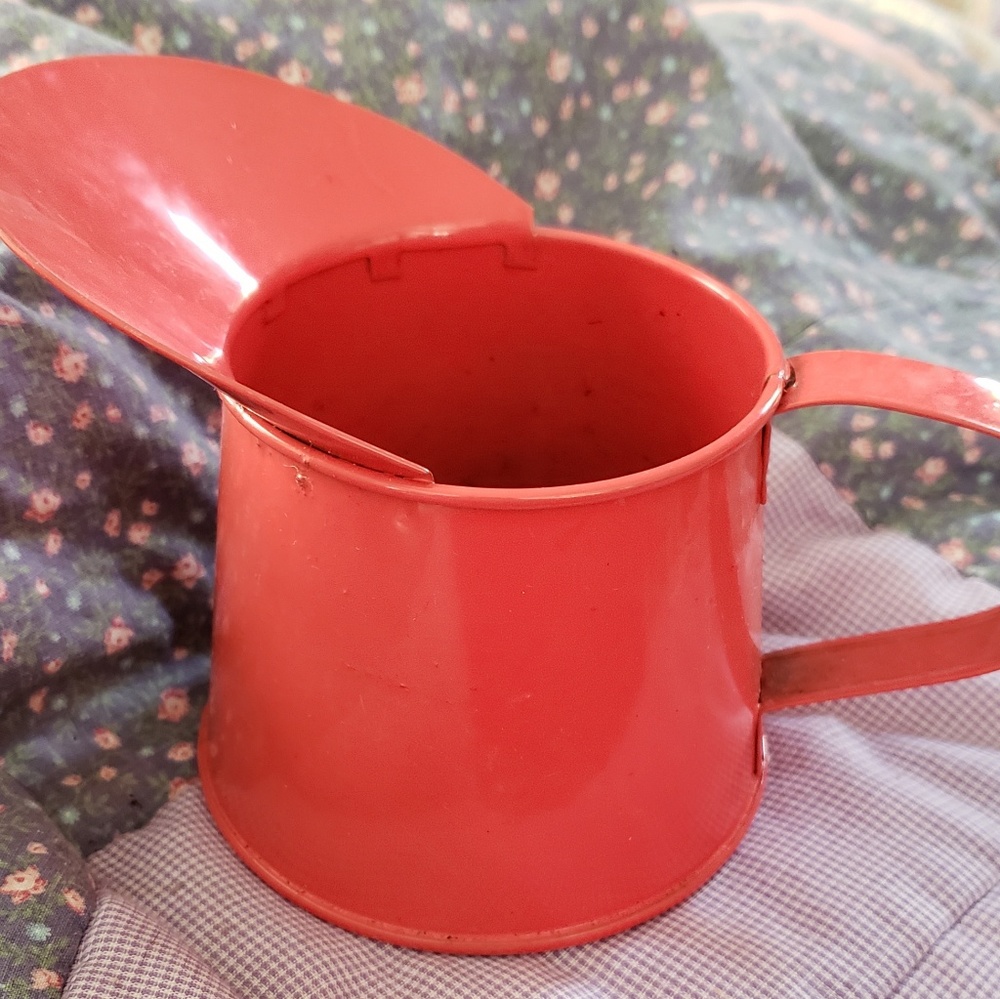 New pitcher/planter in a coral color